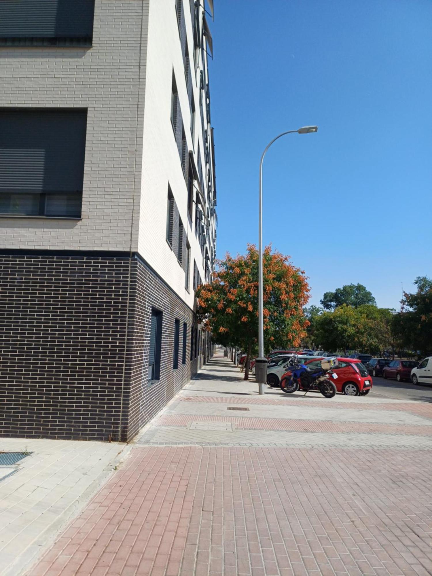 Estudios Nuevos Madrid Centro Esterno foto